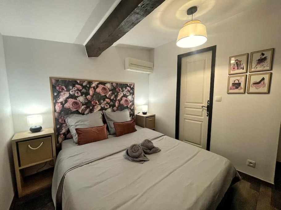 Charme Urbain Sous Les Toits-Terrasse/Clim/Parking Apartment Béziers Exterior foto